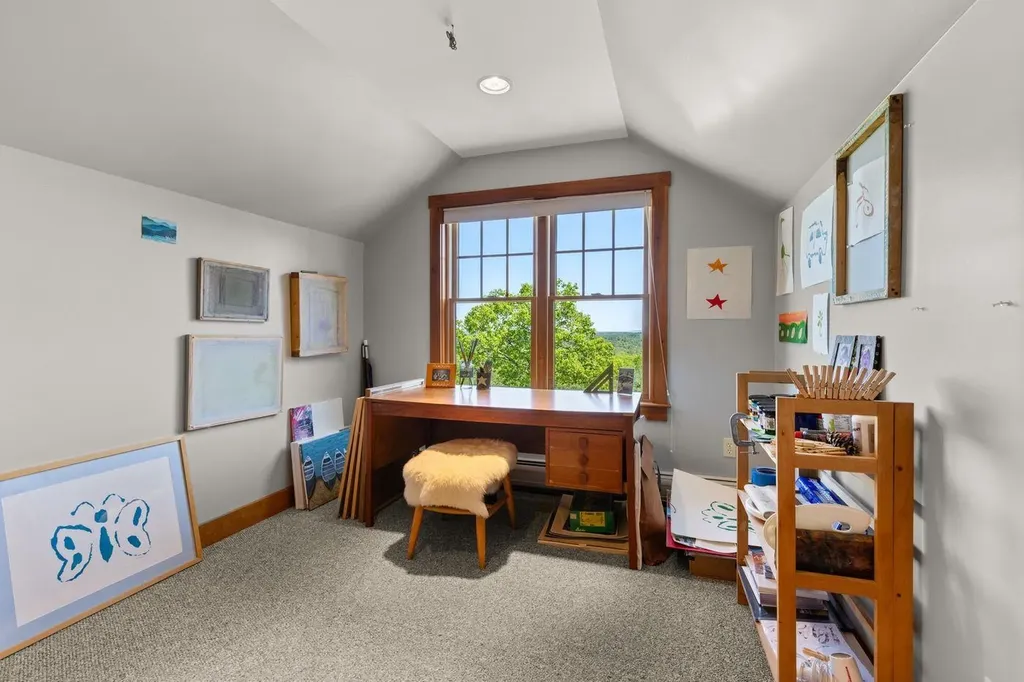 541 South Road Hopkinton NH 03229