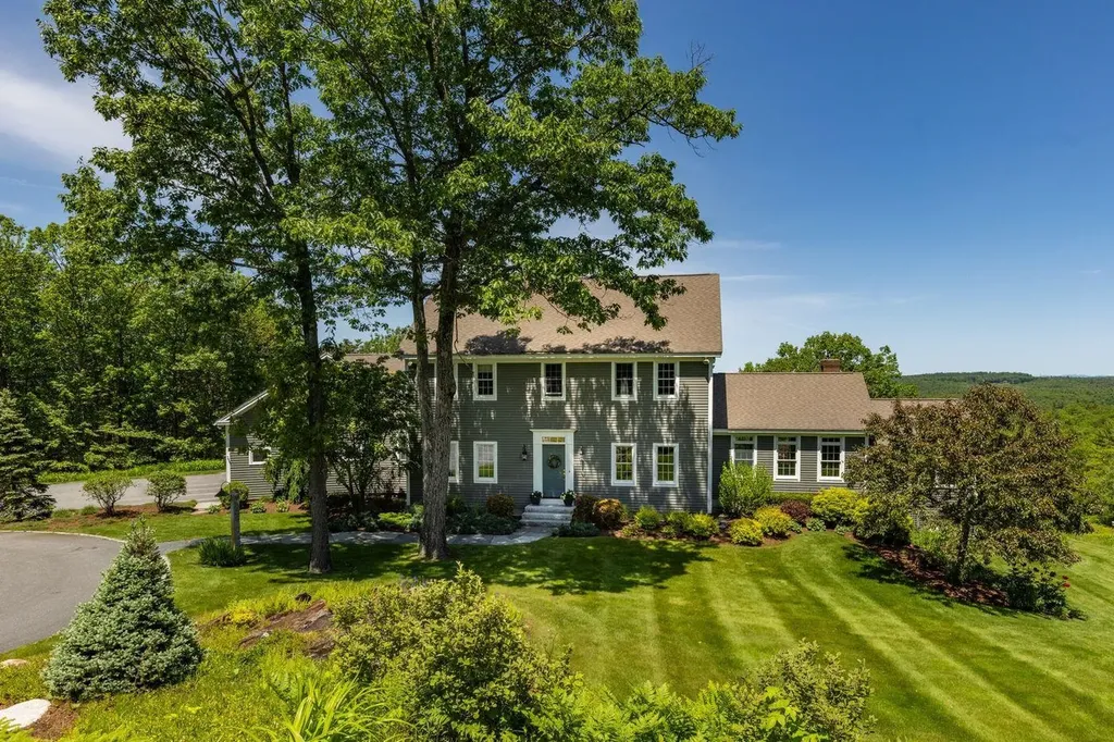 541 South Road Hopkinton NH 03229