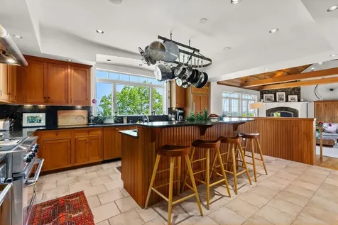 541 South Road Hopkinton NH 03229