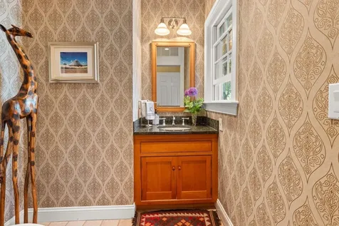 541 South Road Hopkinton NH 03229