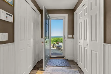 541 South Road Hopkinton NH 03229