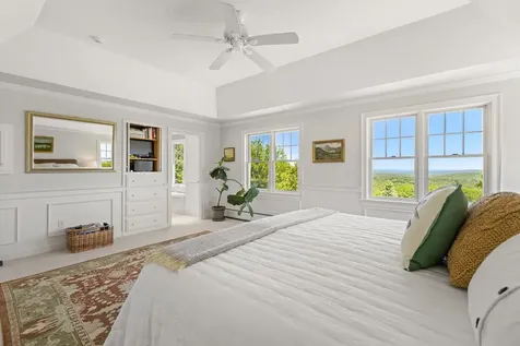 541 South Road Hopkinton NH 03229