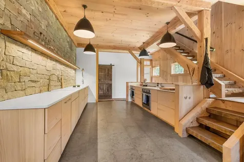 541 South Road Hopkinton NH 03229