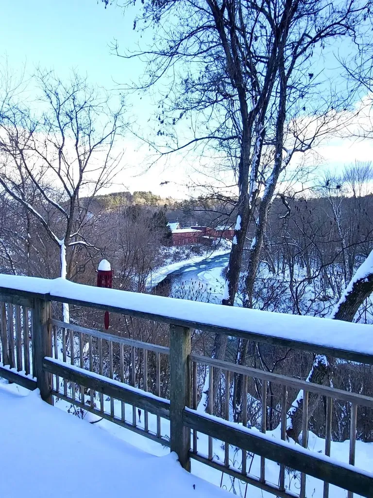 34 Union Street Littleton NH 03561