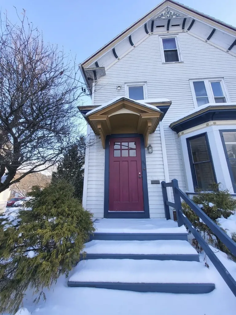 34 Union Street Littleton NH 03561