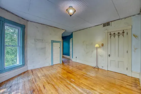 34 Union Street Littleton NH 03561