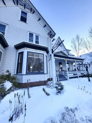 34 Union Street Littleton NH 03561