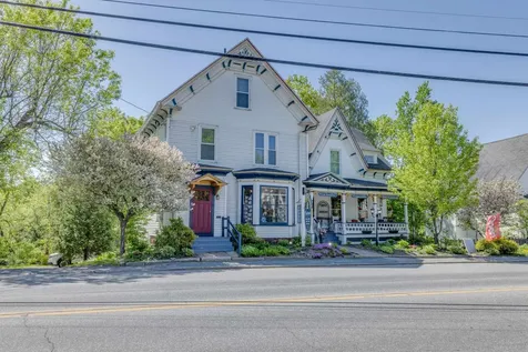34 Union Street Littleton NH 03561