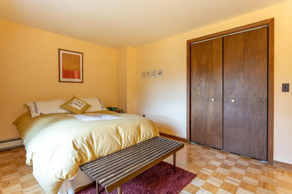 21 Old Colony Way Pittsford VT 05763