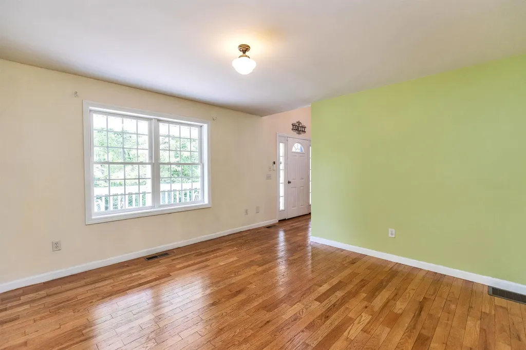 36 Glen Farm Road Temple NH 03084