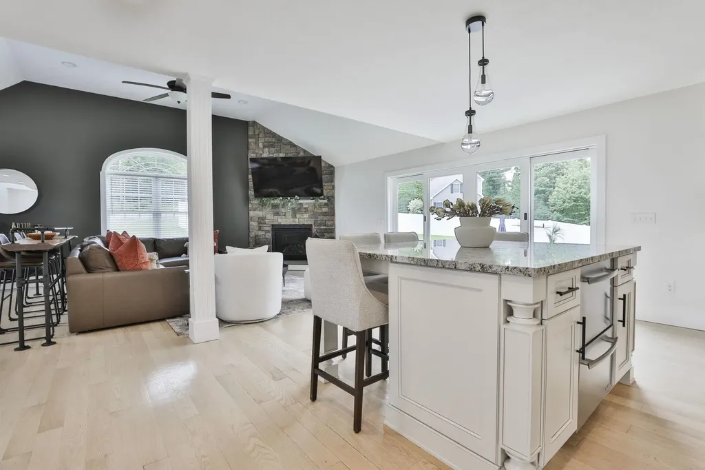 3 Pages Lane Atkinson NH 03811