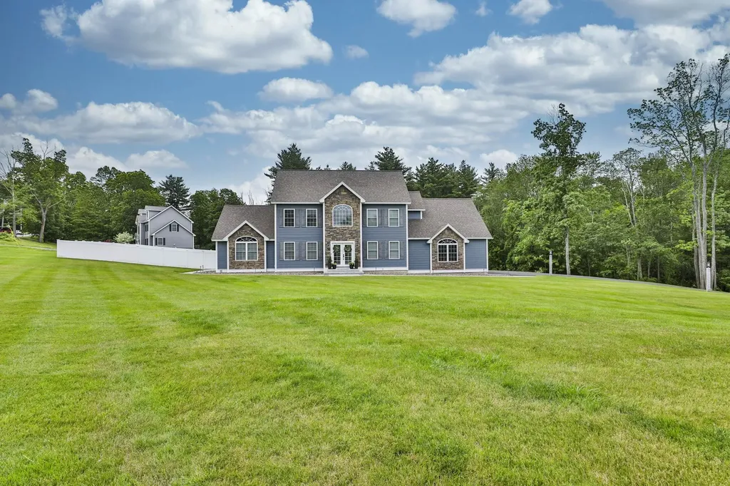 3 Pages Lane Atkinson NH 03811