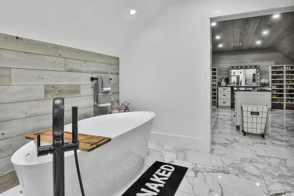 3 Pages Lane Atkinson NH 03811