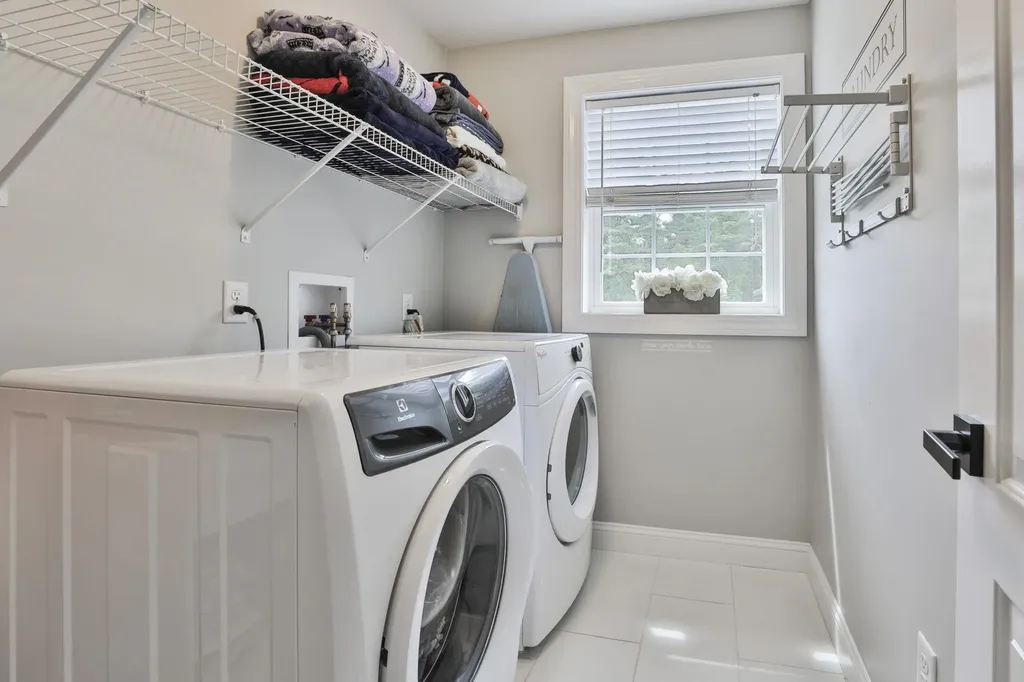 3 Pages Lane Atkinson NH 03811