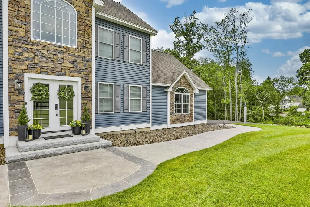 3 Pages Lane Atkinson NH 03811