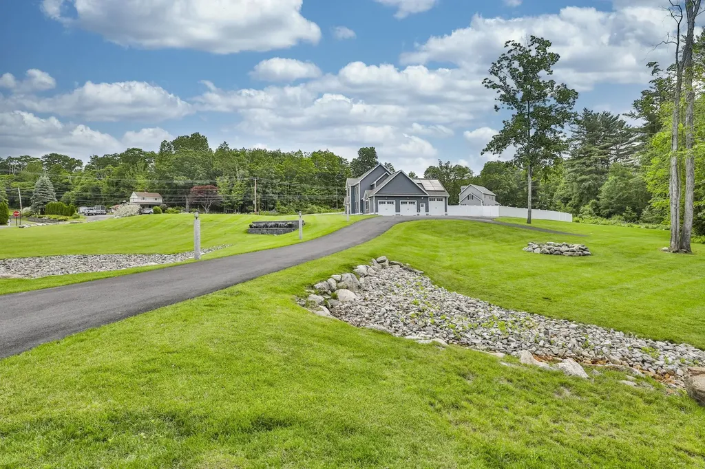 3 Pages Lane Atkinson NH 03811