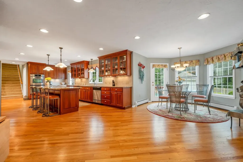 19 Knollwood Drive Gilford NH 03249