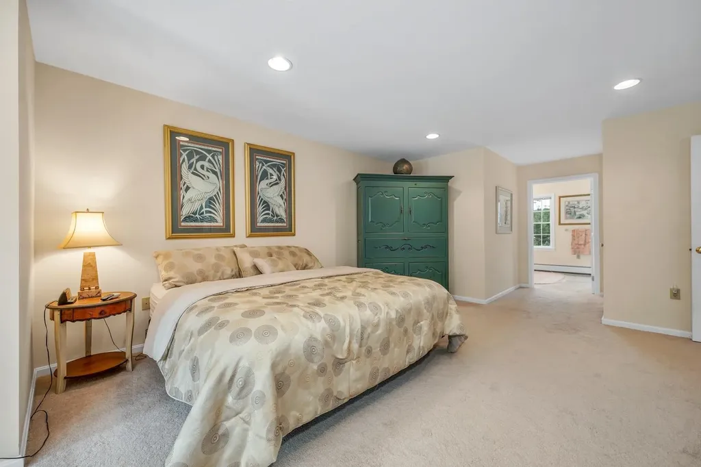 19 Knollwood Drive Gilford NH 03249