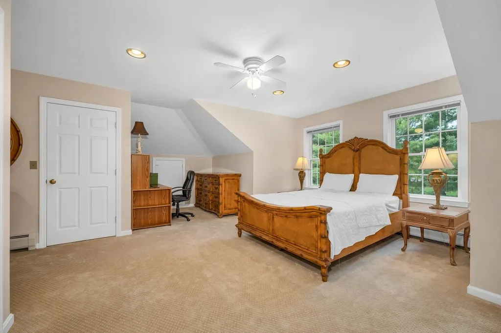 19 Knollwood Drive Gilford NH 03249