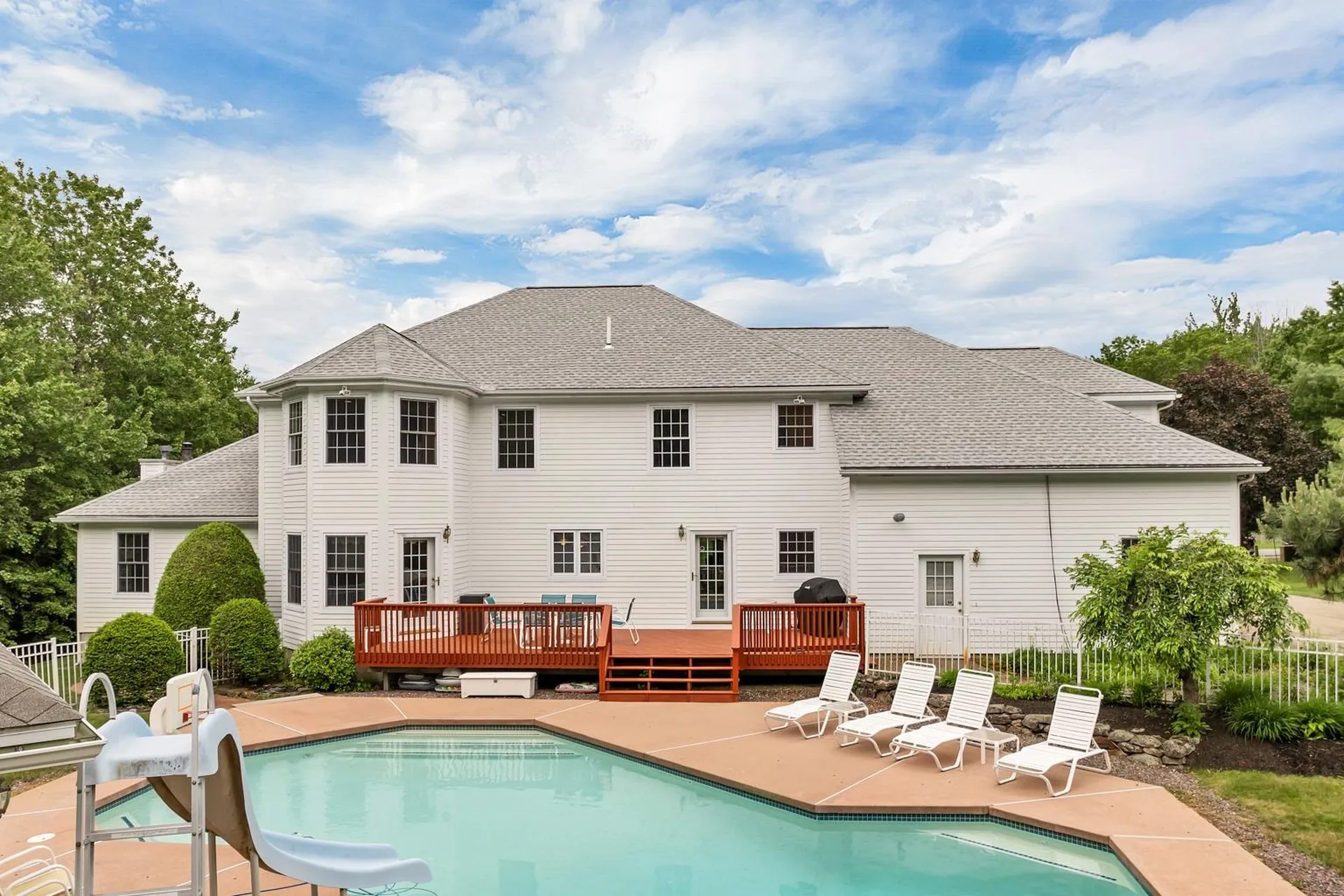 19 Knollwood Drive Gilford NH 03249