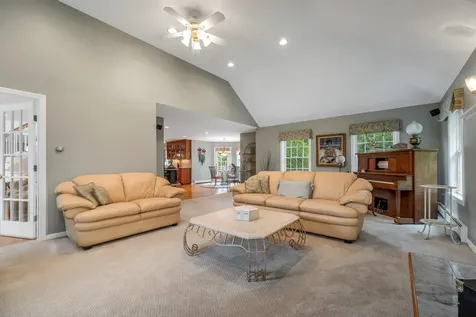 19 Knollwood Drive Gilford NH 03249