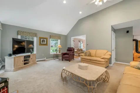 19 Knollwood Drive Gilford NH 03249