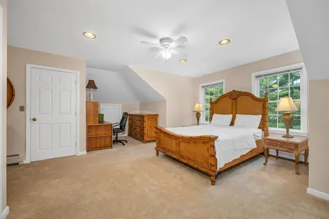 19 Knollwood Drive Gilford NH 03249