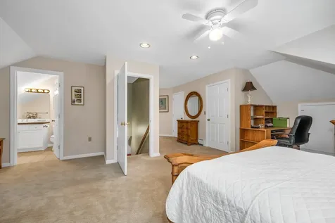 19 Knollwood Drive Gilford NH 03249