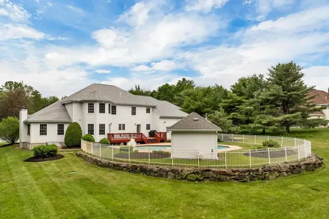 19 Knollwood Drive Gilford NH 03249