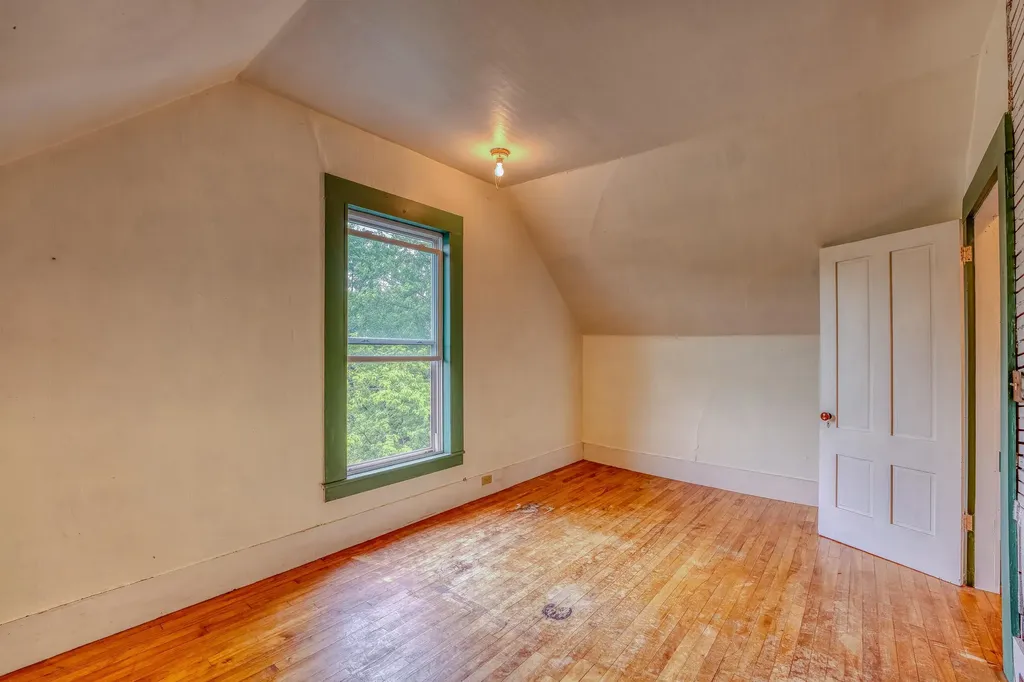 34 Union Street Littleton NH 03561