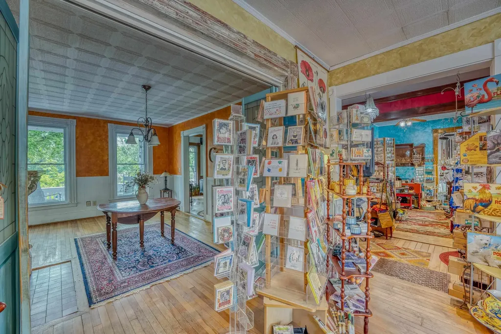 34 Union Street Littleton NH 03561