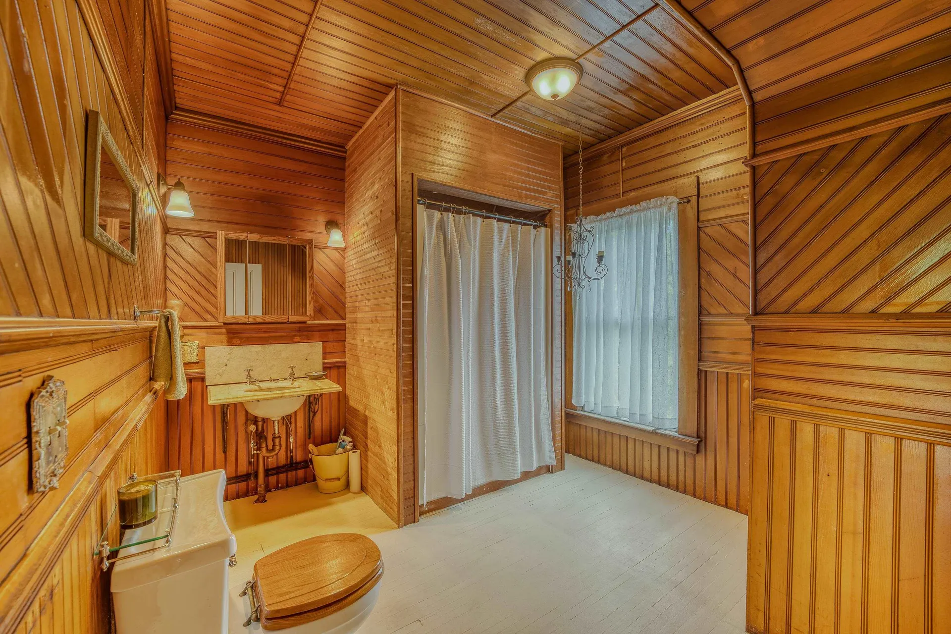 34 Union Street Littleton NH 03561