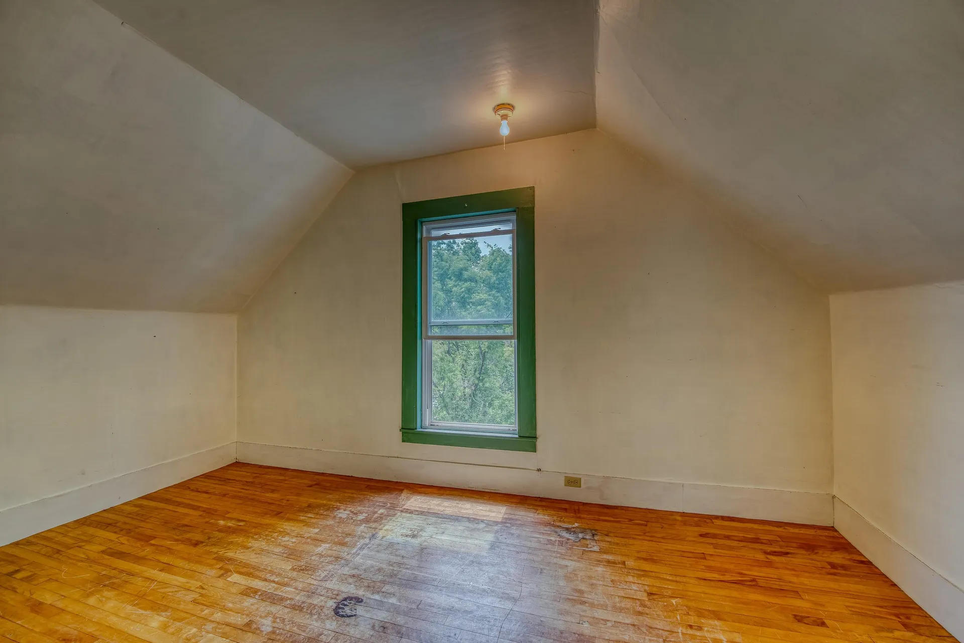 34 Union Street Littleton NH 03561