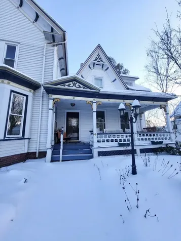 34 Union Street Littleton NH 03561