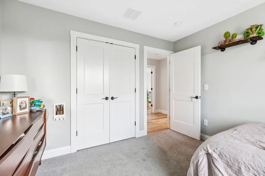 32 Green Road Newmarket NH 03857