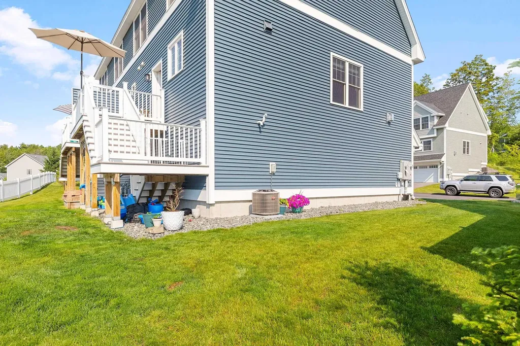 32 Green Road Newmarket NH 03857