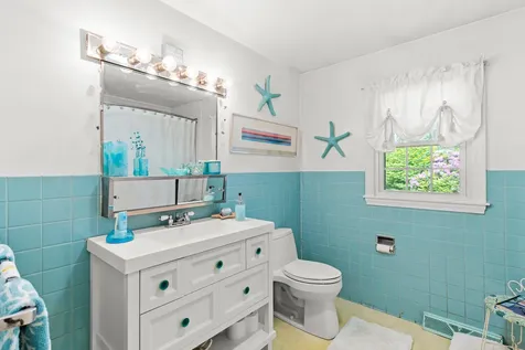 97 Mountain Road Concord NH 03301