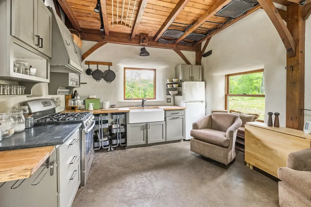 417 Maple Hill Road Arlington VT 05250