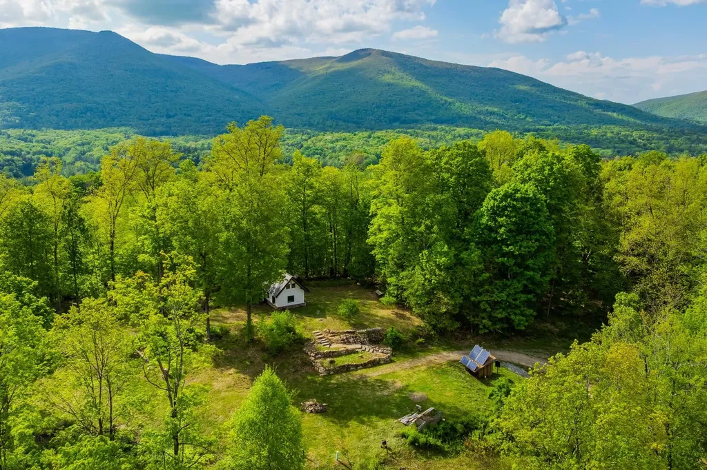 417 Maple Hill Road Arlington VT 05250