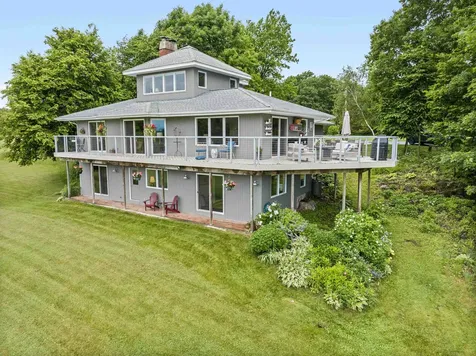 19 Ministry Lane South Hero VT 05486