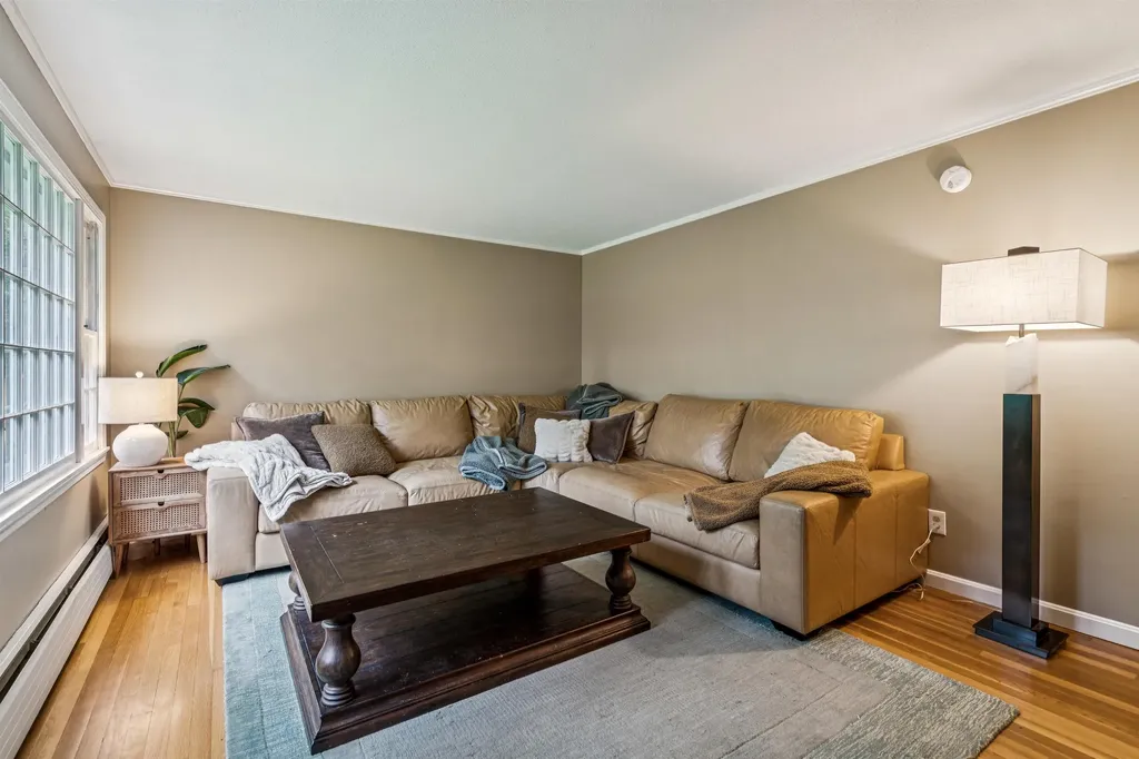 8 Willow Spring Lane Hanover NH 03755