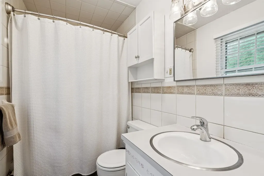 8 Willow Spring Lane Hanover NH 03755