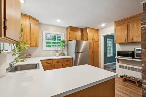 8 Willow Spring Lane Hanover NH 03755