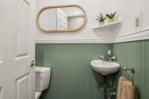 8 Willow Spring Lane Hanover NH 03755