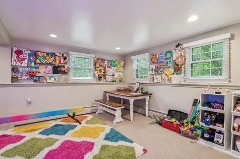 8 Willow Spring Lane Hanover NH 03755