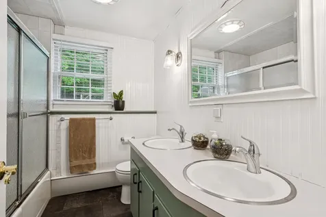 8 Willow Spring Lane Hanover NH 03755