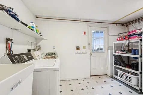 8 Willow Spring Lane Hanover NH 03755