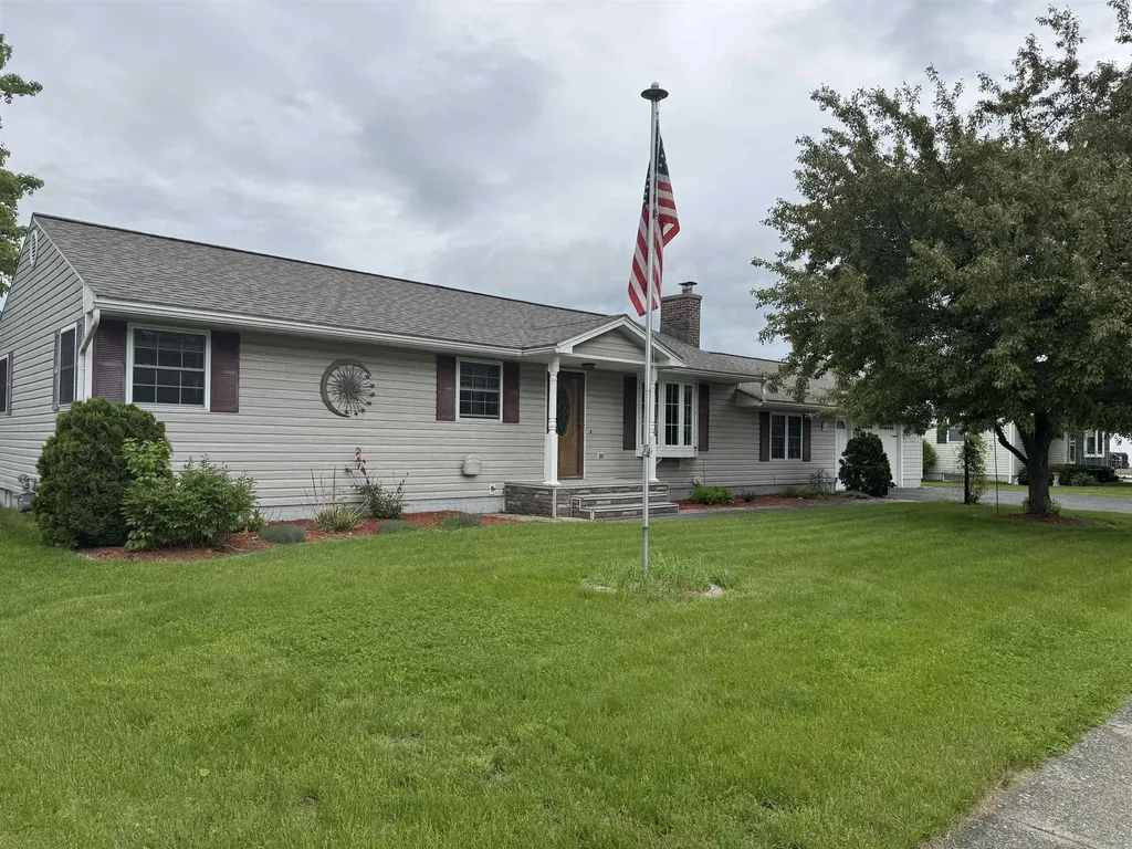 7 Circle Drive Essex VT 05452
