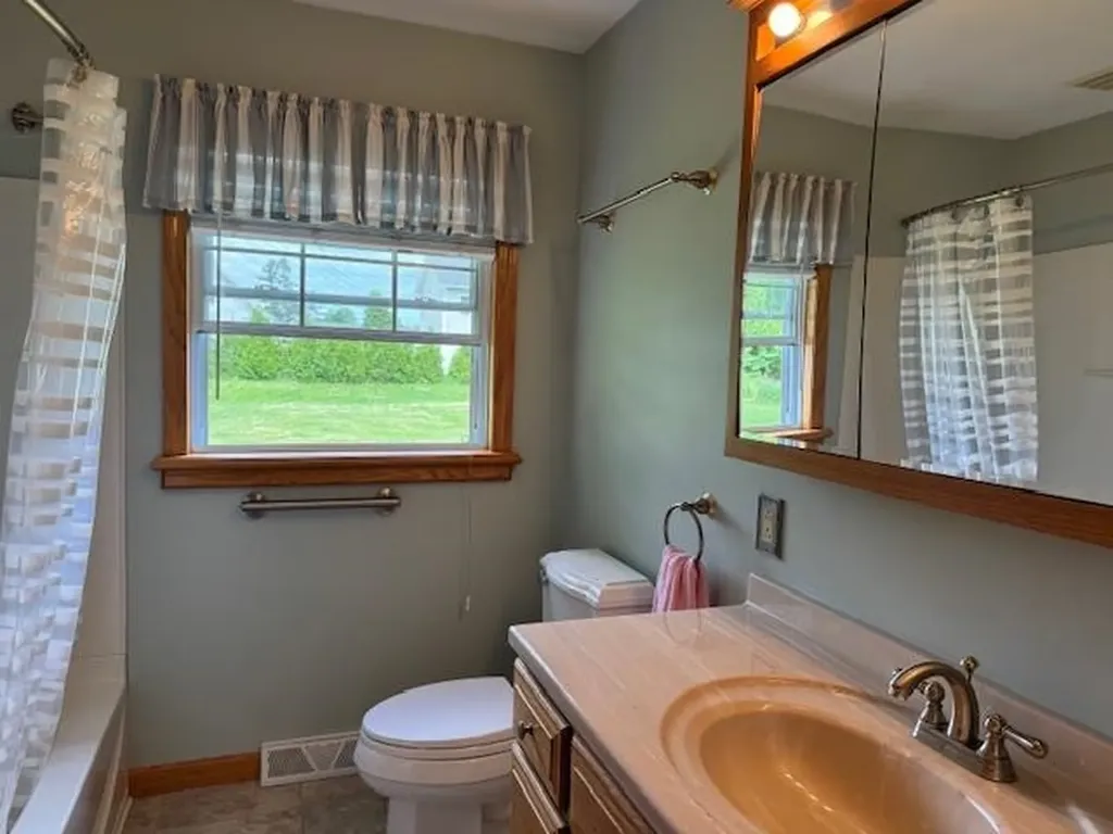 7 Circle Drive Essex VT 05452