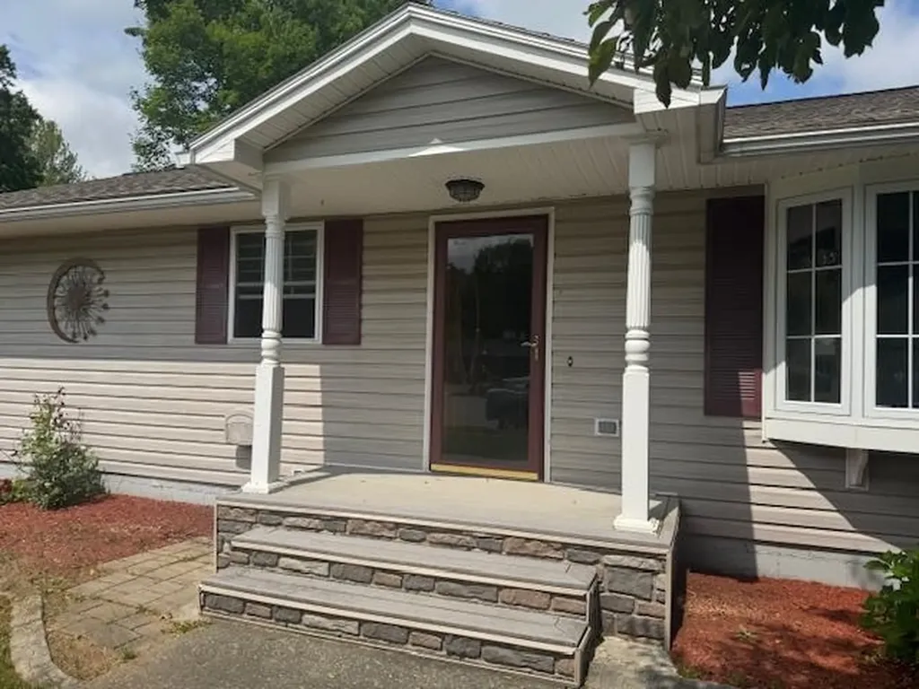 7 Circle Drive Essex VT 05452
